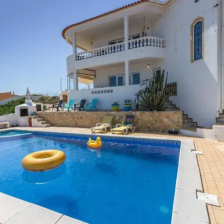Appartement Trendy With Swimming Pool - Aircon Optional - Akosua Budens