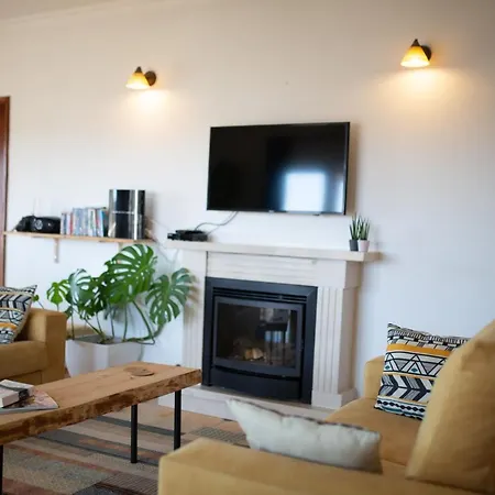 Trendy With Swimming Pool - Aircon Optional - Akosua Appartement
